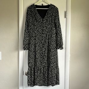 H&M Black and White floral button dress